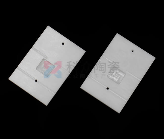 耐磨陶瓷的韌性和強(qiáng)度應(yīng)該怎么提高呢？（圖）